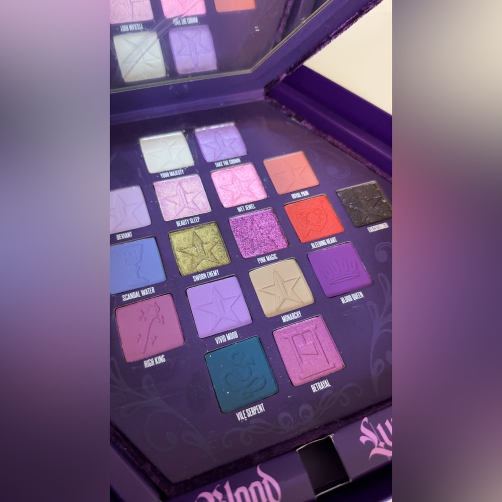 Jeffree Star Artistry Palette - Picture 2 of 3